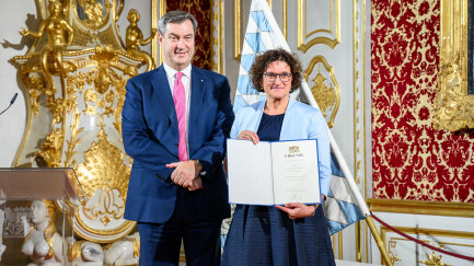 Ministerpräsident Dr. Markus Söder und Dr. Petra Loibl, Beauftragte der Bayerischen Staatsregierung für Aussiedler und Vertriebene.