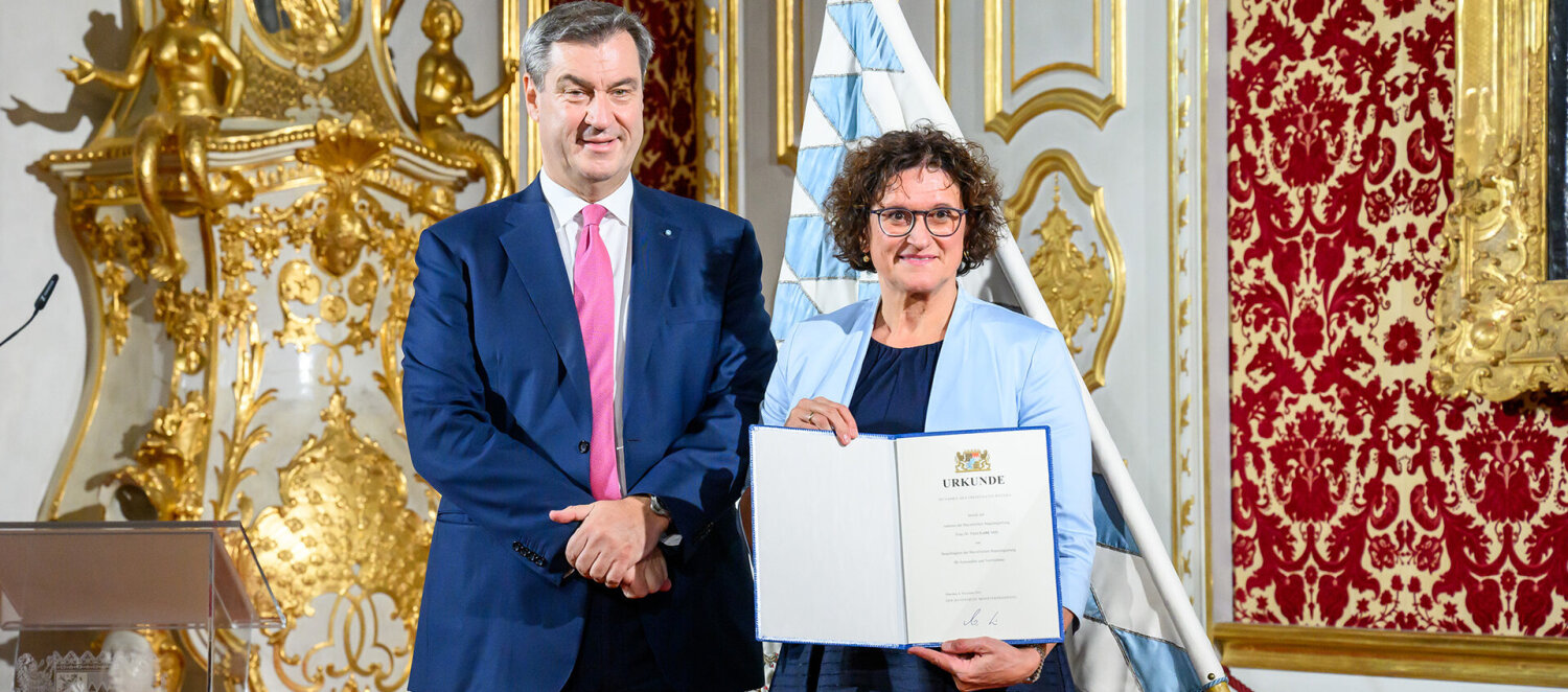 2023, Urkundenübergabe MP Söder